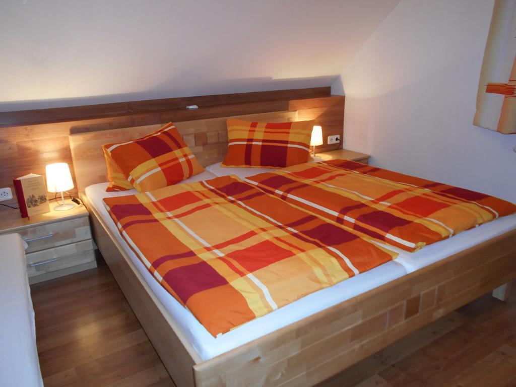 Poellitzer Hollnhof Apartman Tamsweg Szoba fotó
